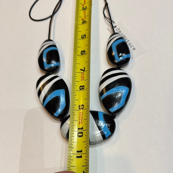 Decouture Black and Blue Striped River Stone Style Statement Necklace Necklace - Picture 4 of 10